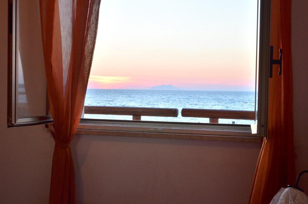 Casa Al Mare Con Splendida Vista Sul Mare Petrosino Exterior foto